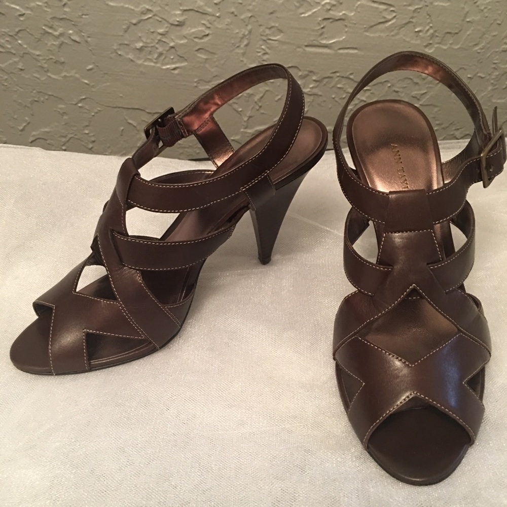 Shoes - Picture 2 of 6
